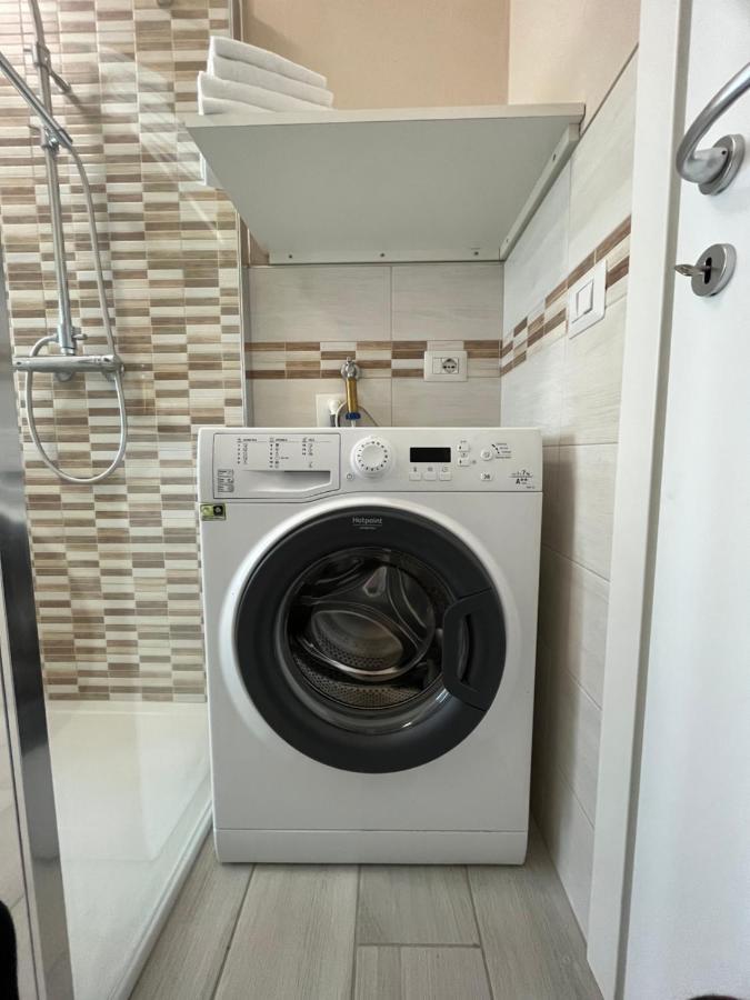 Garibaldi 46 Apartment Вербания Екстериор снимка